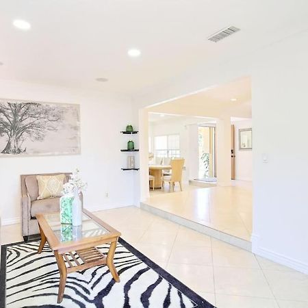 5 Rooms Villa Near Disneyland, Golf Course And Trial To Beach Santa Ana Exterior photo